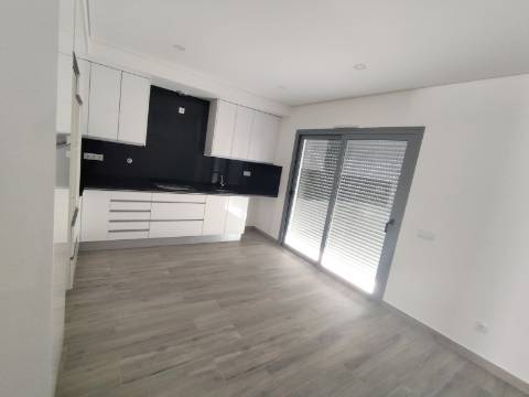 Moradia T2 na zona da Pegada, Tavira