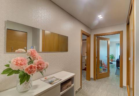 Apartamento T2 com estacionamento e vistas para Rio Guadiana