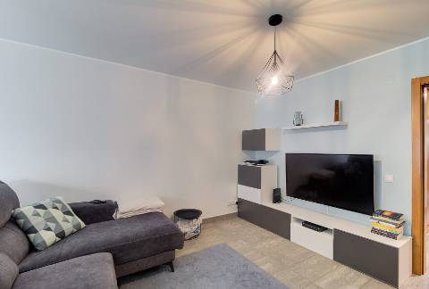 Apartamento T2 com estacionamento e vistas para Rio Guadiana