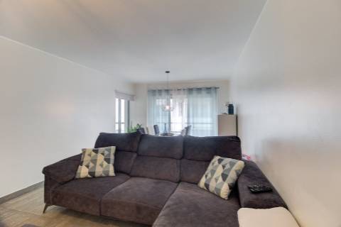 Apartamento T2 com estacionamento e vistas para Rio Guadiana