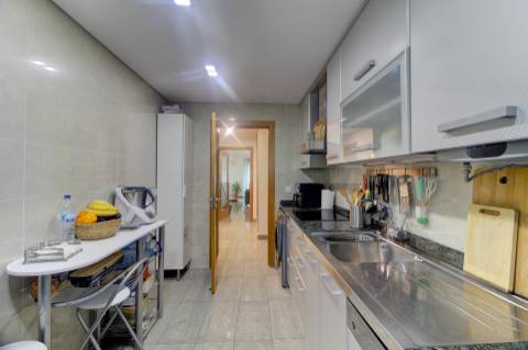 Apartamento T2 com estacionamento e vistas para Rio Guadiana