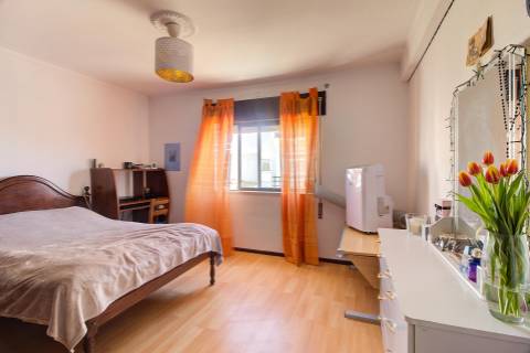 Óptima Oportunidade! Apartamento Bem Localizado no Centro de Vila Real de Santo António