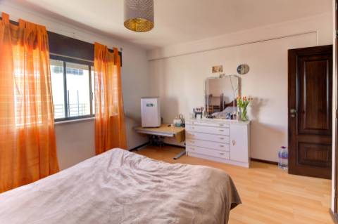 Óptima Oportunidade! Apartamento Bem Localizado no Centro de Vila Real de Santo António