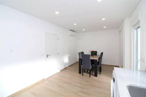 Moradia T3, Nova , mobilada e quipada, com garagem em Quinta Cerca, Castro Marim.