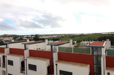 Moradia T3, Nova , mobilada e quipada, com garagem em Quinta Cerca, Castro Marim.