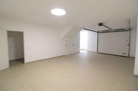 Moradia T3, Nova , mobilada e quipada, com garagem em Quinta Cerca, Castro Marim.