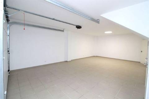 Moradia T3, Nova , mobilada e quipada, com garagem em Quinta Cerca, Castro Marim.