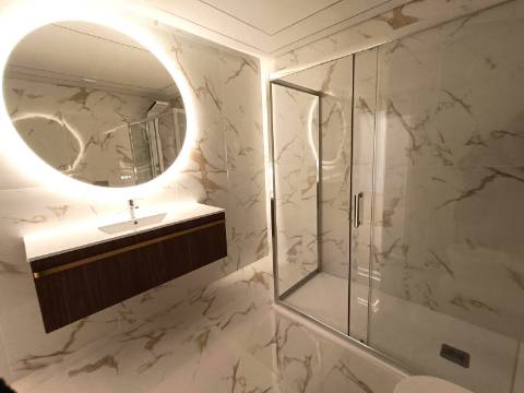 Apartamento T2 Renovado na Primeira Linha de Mar - Quarteira