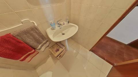 APARTAMENTO T1+1 - COM DUAS VARANDAS - VISTA RIO - ÚLTIMO ANDAR - MOBILADO - EM VILA REAL DE SANTO ANTONIO