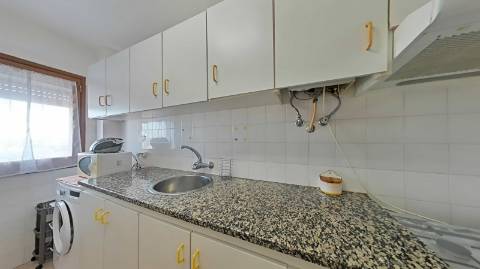 APARTAMENTO T1+1 - COM DUAS VARANDAS - VISTA RIO - ÚLTIMO ANDAR - MOBILADO - EM VILA REAL DE SANTO ANTONIO