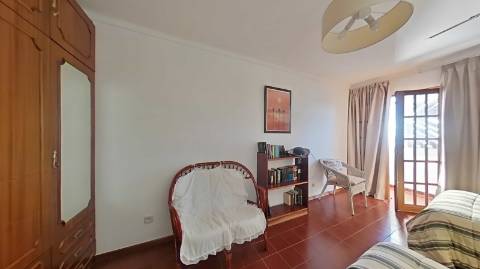 APARTAMENTO T1+1 - COM DUAS VARANDAS - VISTA RIO - ÚLTIMO ANDAR - MOBILADO - EM VILA REAL DE SANTO ANTONIO