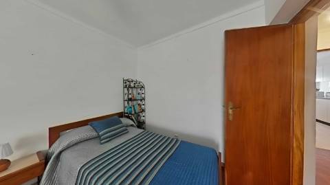 APARTAMENTO T1+1 - COM DUAS VARANDAS - VISTA RIO - ÚLTIMO ANDAR - MOBILADO - EM VILA REAL DE SANTO ANTONIO
