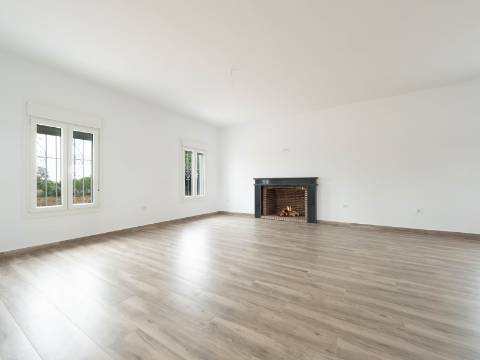 Moradia de 190m² na zona de El Empalme, em Isla Cristina, com um terreno de 10.500m².