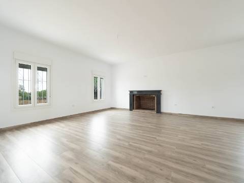 Moradia de 190m² na zona de El Empalme, em Isla Cristina, com um terreno de 10.500m².