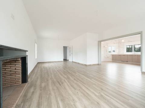 Moradia de 190m² na zona de El Empalme, em Isla Cristina, com um terreno de 10.500m².