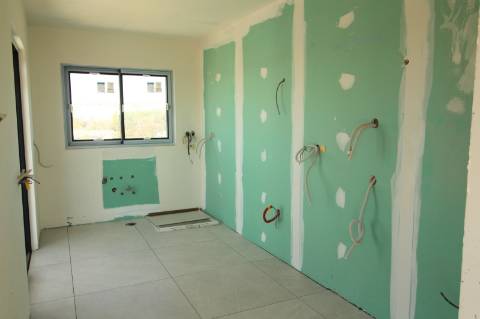 Apartamento T3 de 1.º andar, com vista mar e estacionamento, a 1 minuto do Centro Comercial Tavira Plazza, Tavira