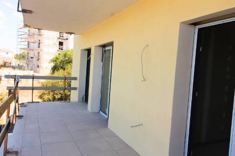 Apartamento T3, 1.º andar em edificio com elevador e estacionamento, Tavira