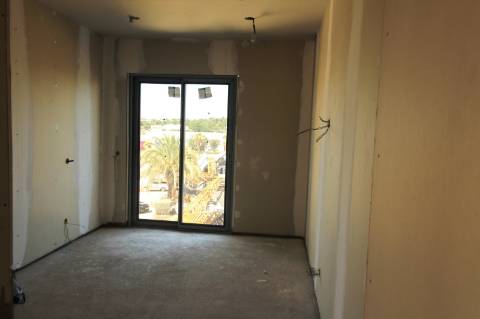 Apartamento T3, 1.º andar em edificio com elevador e estacionamento, Tavira