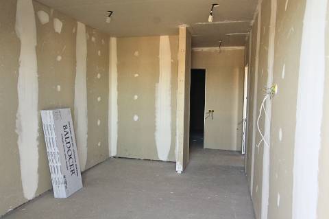 Apartamento T3, top floor, com terraço privado e fabulosa vista de mar e de cidade, elevador e garagem fechada (box) na cave, Tavira