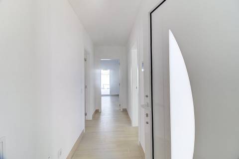 T0+1 com parqueamento e Acesso Direto à Praia - Manta Rota