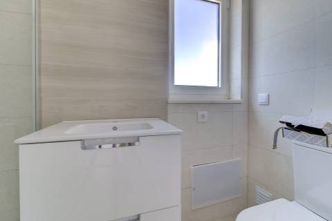 T1+3 Duplex com Garagem e Acesso Direto à Praia - Manta Rota