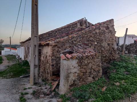 MORADIA T3 - COM SUITE - COM PROJECTO APROVADO - RECONSTRUIR - ALCARIAS GRANDES - CASTRO MARIM - ALGARVE