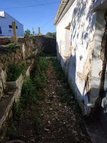 MORADIA T3 - COM SUITE - COM PROJECTO APROVADO - RECONSTRUIR - ALCARIAS GRANDES - CASTRO MARIM - ALGARVE