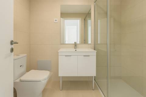 T0+1 com Garagem e Acesso Direto à Praia - Manta Rota