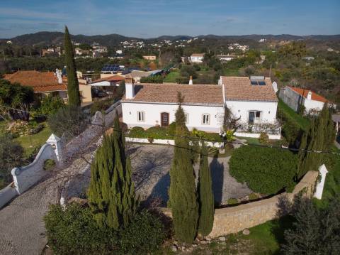 Moradia térrea com 4 quartos, Piscina em São Brás de Alportel