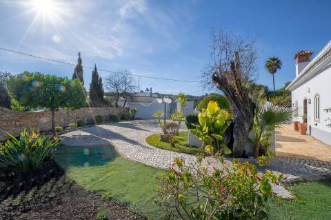 Moradia térrea com 4 quartos, Piscina em São Brás de Alportel