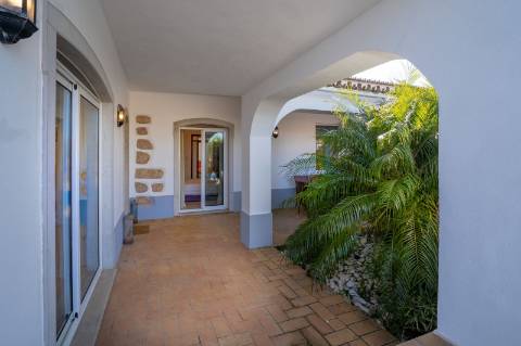 Moradia térrea com 4 quartos, Piscina em São Brás de Alportel