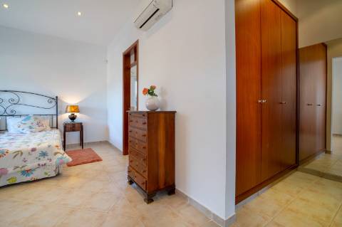 Moradia térrea com 4 quartos, Piscina em São Brás de Alportel