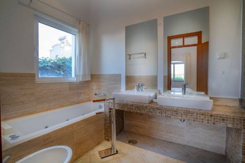 Moradia térrea com 4 quartos, Piscina em São Brás de Alportel