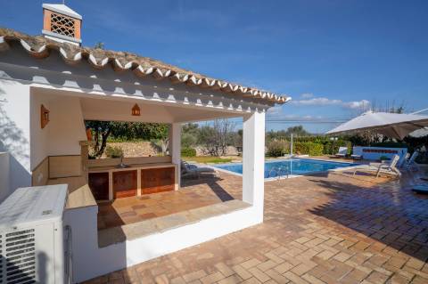 Moradia térrea com 4 quartos, Piscina em São Brás de Alportel