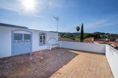 Moradia térrea com 4 quartos, Piscina em São Brás de Alportel
