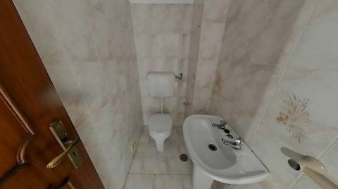 Apartamento T3 com 122,37m² no Centro de Olhão - Oportunidade Imperdível para Renovar a Seu Gosto!