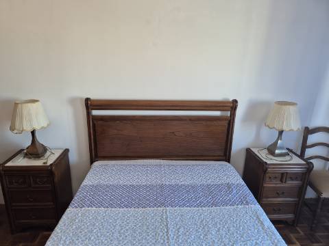 Apartamento de dois andares para arrendamento ANUAL em Vila Real de Santo António