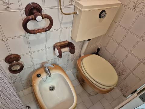 Apartamento de dois andares para arrendamento ANUAL em Vila Real de Santo António