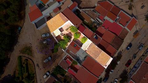 Moradia T3+2 com Jardim, Garagem e Vista Castelo no Centro de Castro Marim - 2 Artigos Vendidos em Conjunto