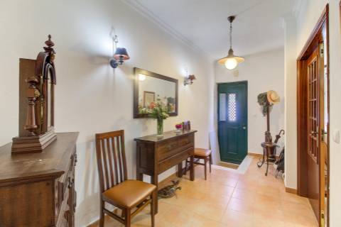 Moradia T3+2 com Jardim, Garagem e Vista Castelo no Centro de Castro Marim - 2 Artigos Vendidos em Conjunto