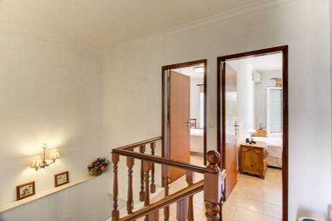 Moradia T3+2 com Jardim, Garagem e Vista Castelo no Centro de Castro Marim - 2 Artigos Vendidos em Conjunto