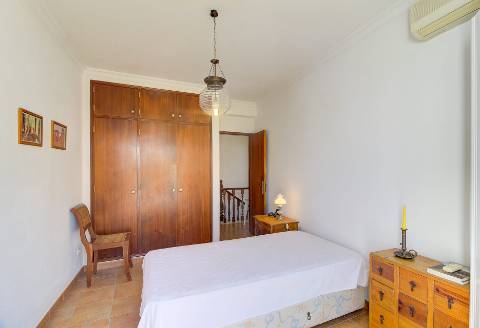 Moradia T3+2 com Jardim, Garagem e Vista Castelo no Centro de Castro Marim - 2 Artigos Vendidos em Conjunto