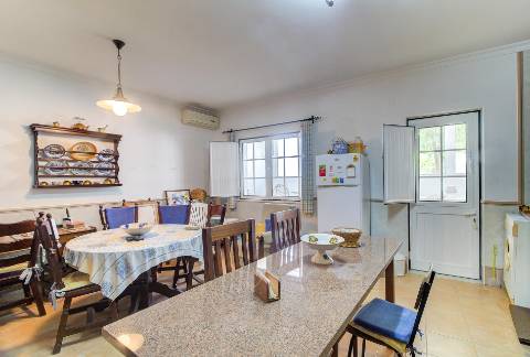 Moradia T3+2 com Jardim, Garagem e Vista Castelo no Centro de Castro Marim - 2 Artigos Vendidos em Conjunto