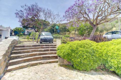 Moradia T3+2 com Jardim, Garagem e Vista Castelo no Centro de Castro Marim - 2 Artigos Vendidos em Conjunto