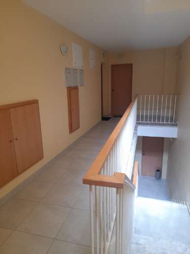 Apartamento T2 Duplex no centro de Monte Gordo para arrendamento de Outubro a Maio com Wi-Fi.