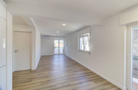 Apartamento T3 remodelado no centro de Tavira com vistas Panorâmicas!