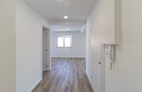 Apartamento T3 remodelado no centro de Tavira com vistas Panorâmicas!