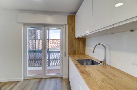 Apartamento T3 remodelado no centro de Tavira com vistas Panorâmicas!