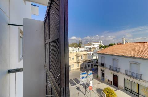 Apartamento T3 remodelado no centro de Tavira com vistas Panorâmicas!