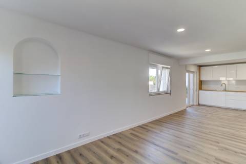 Apartamento T3 remodelado no centro de Tavira com vistas Panorâmicas!
